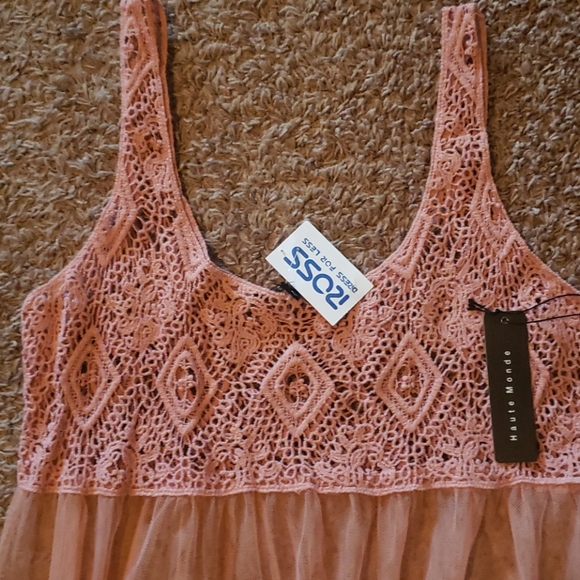 Top - Picture 2 of 3